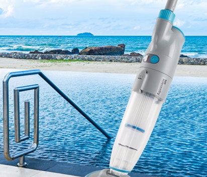 Cordless handheld pool vacuum cleaners