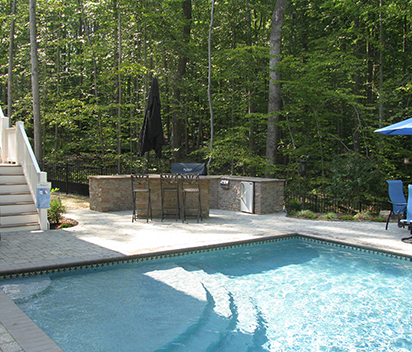 Long Handle Pool Filter Brush for Safe and Comfortable Use