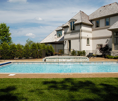Eco-Friendly Solar Pool Vacuum Cleaners for Sustainable Pool Maintenance