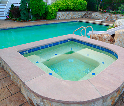 Portable Pool Vacuums with Rechargeable Lithium-Ion Technology